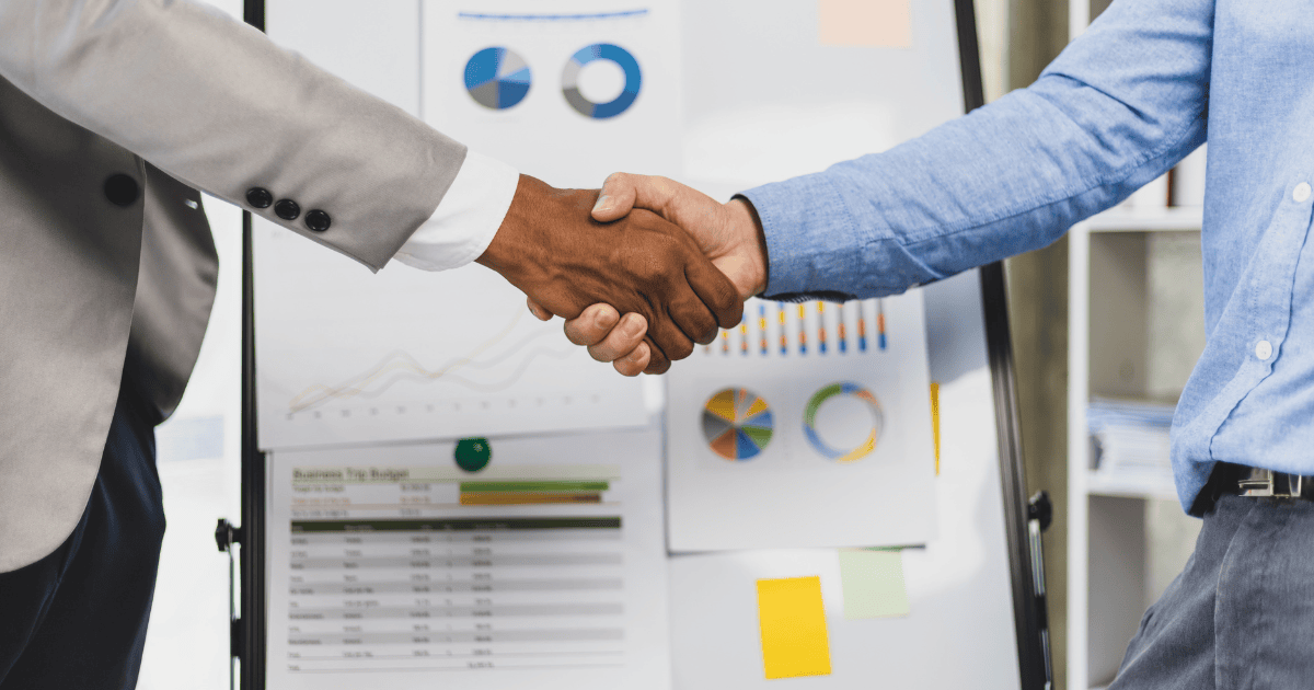 Sales és konzultáció az ügyfélszerzési folyamat részeként B2B cégeknek